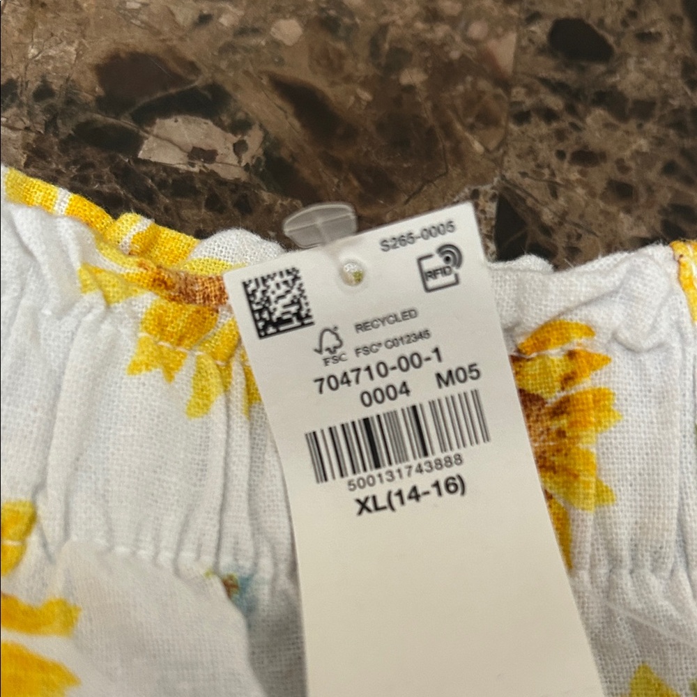 Old Navy Kids Floral Shorts - White and Yellow - Picture 2 of 4